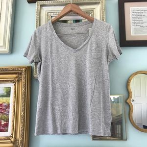 Gap gray cotton v-neck tee